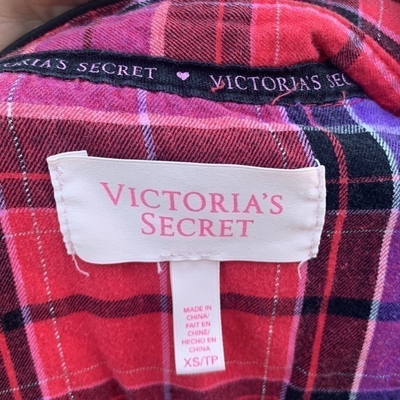 Victoria’s Secret collared plaid PJ top XS - Picture 2 of 11